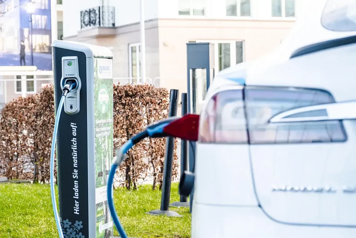 Böhm Elektrobau u. E-Mobility emobility-swb-boehm